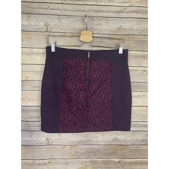 American Eagle NWT Womens 10 Pencil Skirt Purple Pink Panel Style Stretchy Zip - Picture 4 of 8